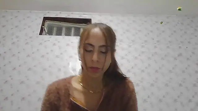 Roselingalvis13 online show from February 5, 3:20 am