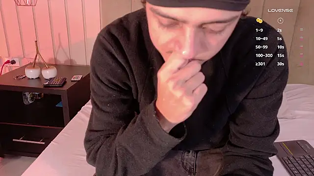 juliie star online show from February 21, 3:40 am