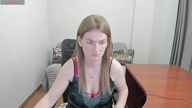 Alisha Skyes online show from June 4, 6:01 pm
