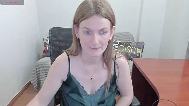 Alisha Skyes online show from June 12, 5:54 pm
