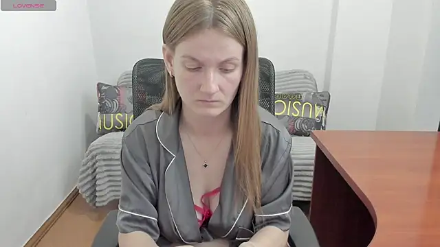 Alisha Skyes online show from June 17, 8:54 pm