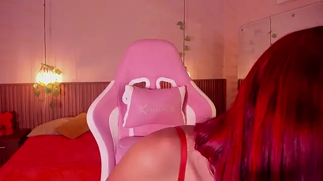 daphne courtis online show from February 14, 3:08 am