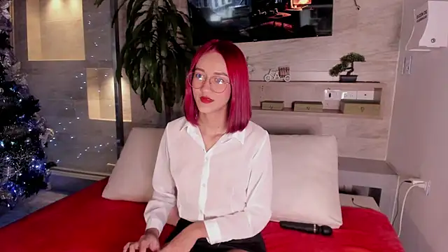 daphne courtis online show from September 21, 3:05 am