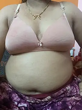 dhanshri143 online show from April 26, 3:10 pm