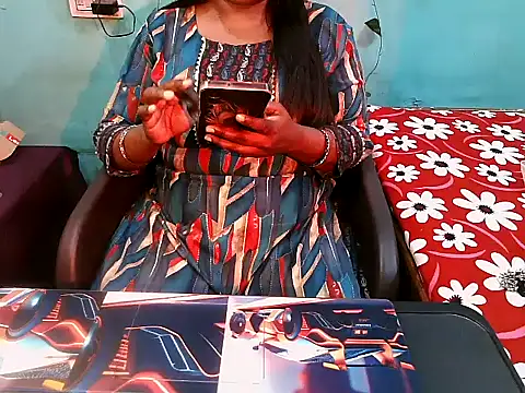 PREETI BABY online show from February 13, 3:46 pm