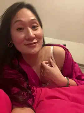 evachinoise online show from April 20, 8:12 pm