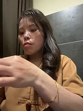 Bella 7777 online show from May 18, 9:37 am