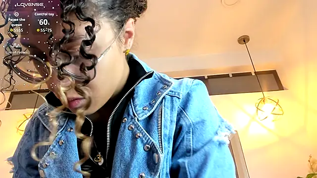 Snapshot of Hanna_Cornee_ chatting on October 20, 1:36 pm Hanna Cornee online show from October 20, 1:36 pm