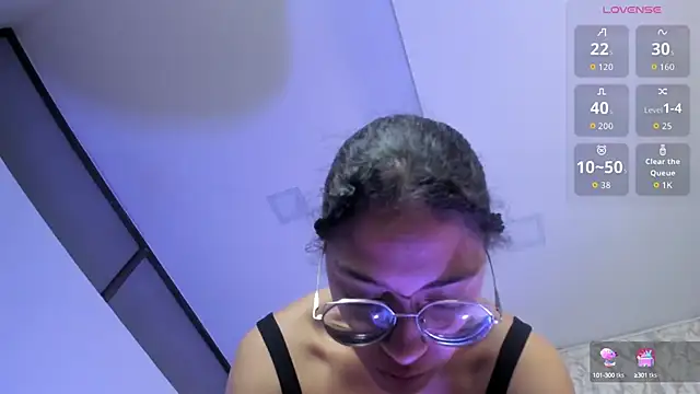 Snapshot of Hanna_Cornee_ chatting on September 26, 2:58 pm Hanna Cornee online show from September 26, 2:58 pm