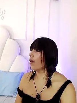 Kaylachannell online show from June 9, 2:22 am
