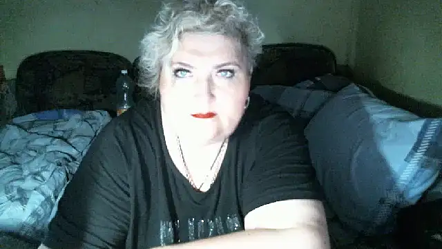 Snapshot of Lana555 chatting on September 12, 9:44 pm Lana555 online show from September 12, 9:44 pm