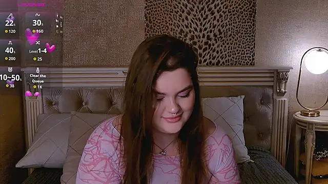 EmilyHyde online show from October 20, 2:53 pm