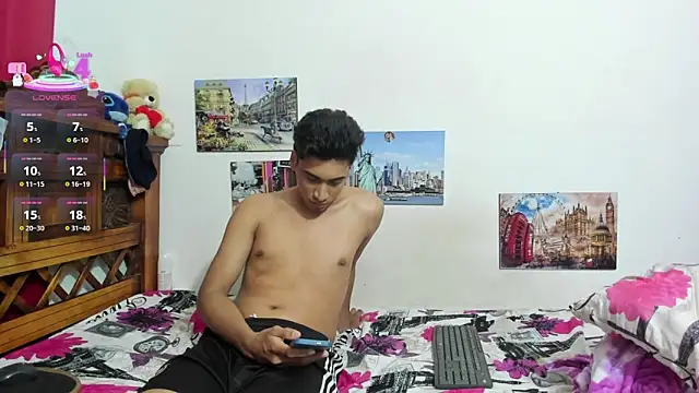 Roxana Tony online show from April 24, 2:03 am