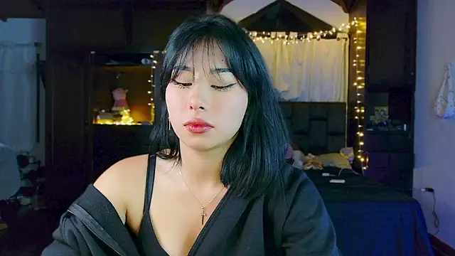 Shisuku Sophi online show from April 28, 1:47 am