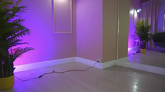 EmmaBlanco online show from April 27, 5:15 am