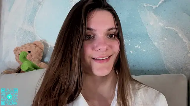 chloemilka online show from May 29, 6:28 pm