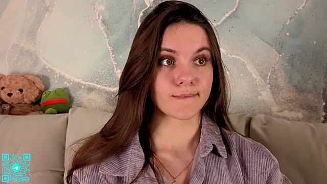 chloemilka online show from April 26, 5:10 pm