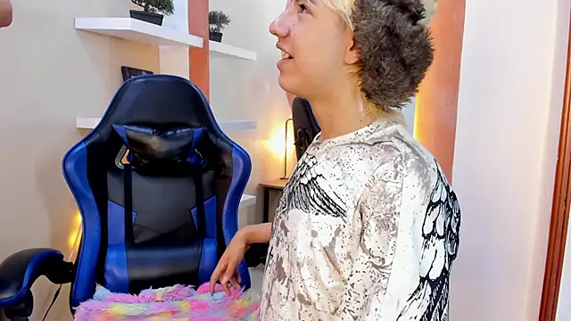 Enrrixxx  online show from October 16, 1:08 am