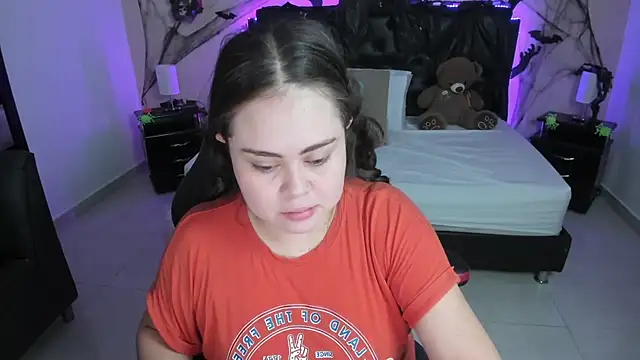 LolaVillalobos online show from October 18, 12:08 pm