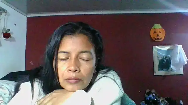 DianaOchoa  online show from November 3, 5:44 am
