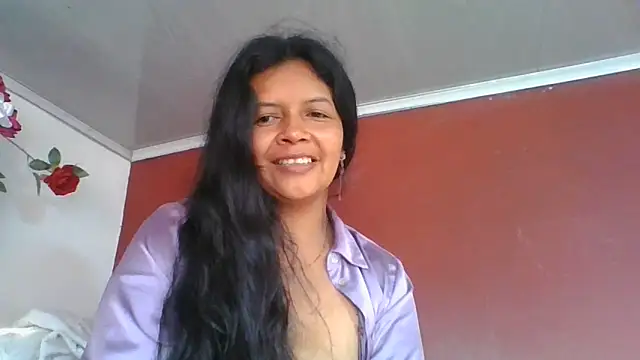 DianaOchoa  online show from June 7, 11:39 am