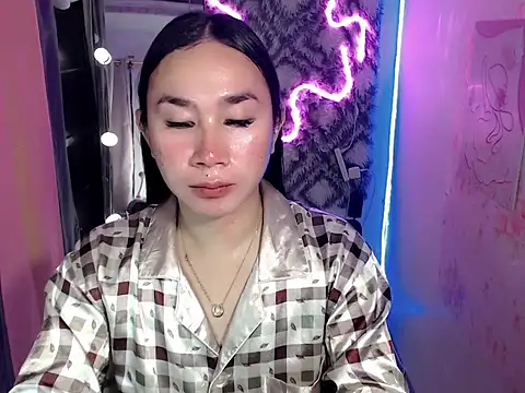 in yourdreamstarxx online show from January 12, 4:45 pm