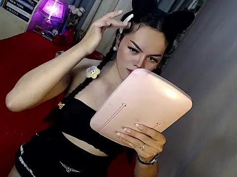 Snapshot of Xbellatrix24 chatting on October 14, 2:30 pm Xbellatrix24 online show from October 14, 2:30 pm