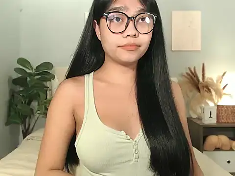 HotAsianGabby69 online show from May 28, 10:02 am