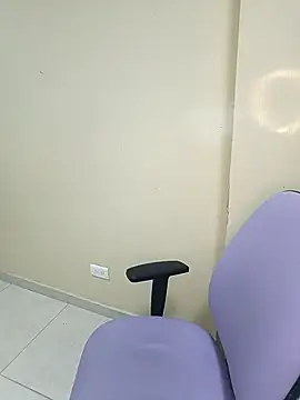 lunna 07 online show from December 4, 3:57 pm