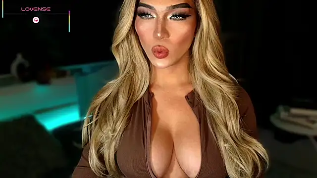 Huntress xxx online show from November 22, 7:38 pm