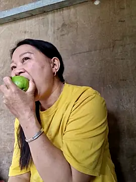 yoowwmr online show from October 22, 4:06 am