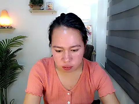 kimbratx online show from November 26, 12:00 am