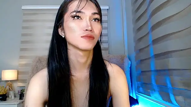 Snapshot of lovelychanel69xx chatting on October 11, 12:04 am lovelychanel69xx online show from October 11, 12:04 am