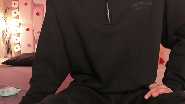 Daphne And Roger online show from February 23, 11:09 am