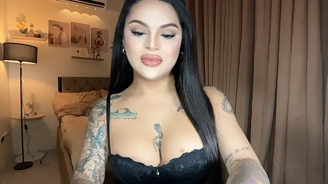 unbotheredPrincess online show from June 5, 6:39 am