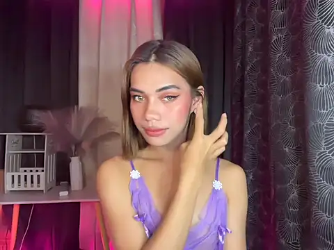 Lovelynikki03 online show from November 4, 3:17 pm