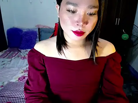 Urassiansweetcummer online show from September 13, 1:57 am