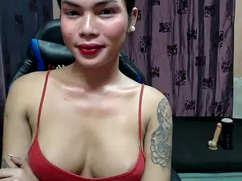 Snapshot of lucyheart777 chatting on September 22, 3:10 pm lucyheart777 online show from September 22, 3:10 pm
