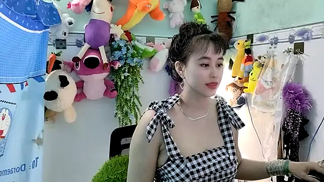 emgaixinhngoan online show from November 23, 5:21 am