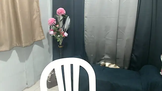 Snapshot of sweetiie_caren chatting on September 25, 5:28 am sweetiie caren online show from September 25, 5:28 am