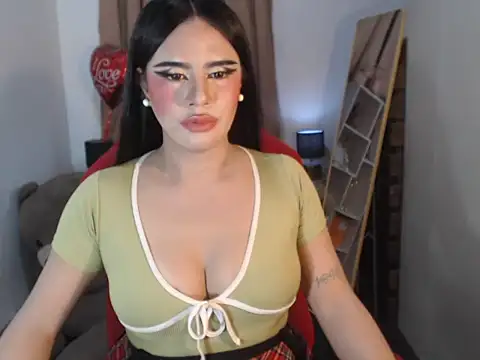 RebeccaTs online show from April 28, 11:14 am