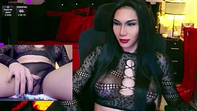 JadeScarlet LoveLace online show from June 24, 3:33 pm