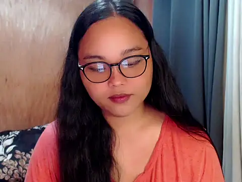 Snapshot of _Lylia chatting on October 5, 12:15 am Lylia online show from October 5, 12:15 am