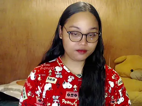 Snapshot of _Lylia chatting on October 31, 9:30 pm Lylia online show from October 31, 9:30 pm