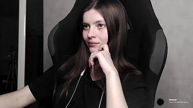 Snapshot of cute_elfy_ chatting on September 21, 5:55 pm cute elfy online show from September 21, 5:55 pm