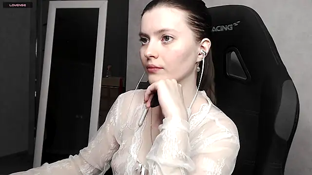 Snapshot of cute_elfy_ chatting on September 27, 4:36 pm cute elfy online show from September 27, 4:36 pm