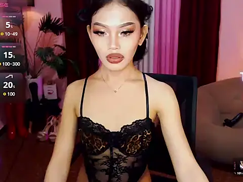 Snapshot of Asianprincess69 chatting on October 14, 9:45 am Asianprincess69 online show from October 14, 9:45 am