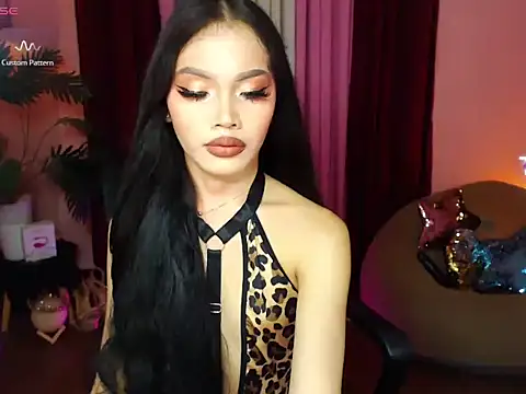 Snapshot of Asianprincess69 chatting on October 17, 12:14 am Asianprincess69 online show from October 17, 12:14 am