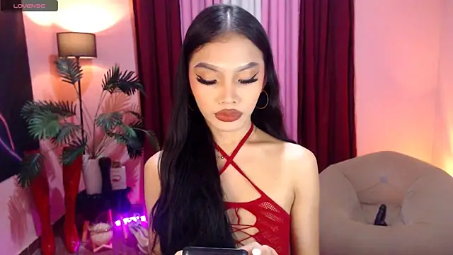 Snapshot of Asianprincess69 chatting on October 3, 8:08 am Asianprincess69 online show from October 3, 8:08 am
