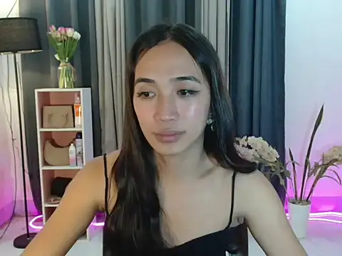 payatitaxxx online show from May 5, 1:25 pm